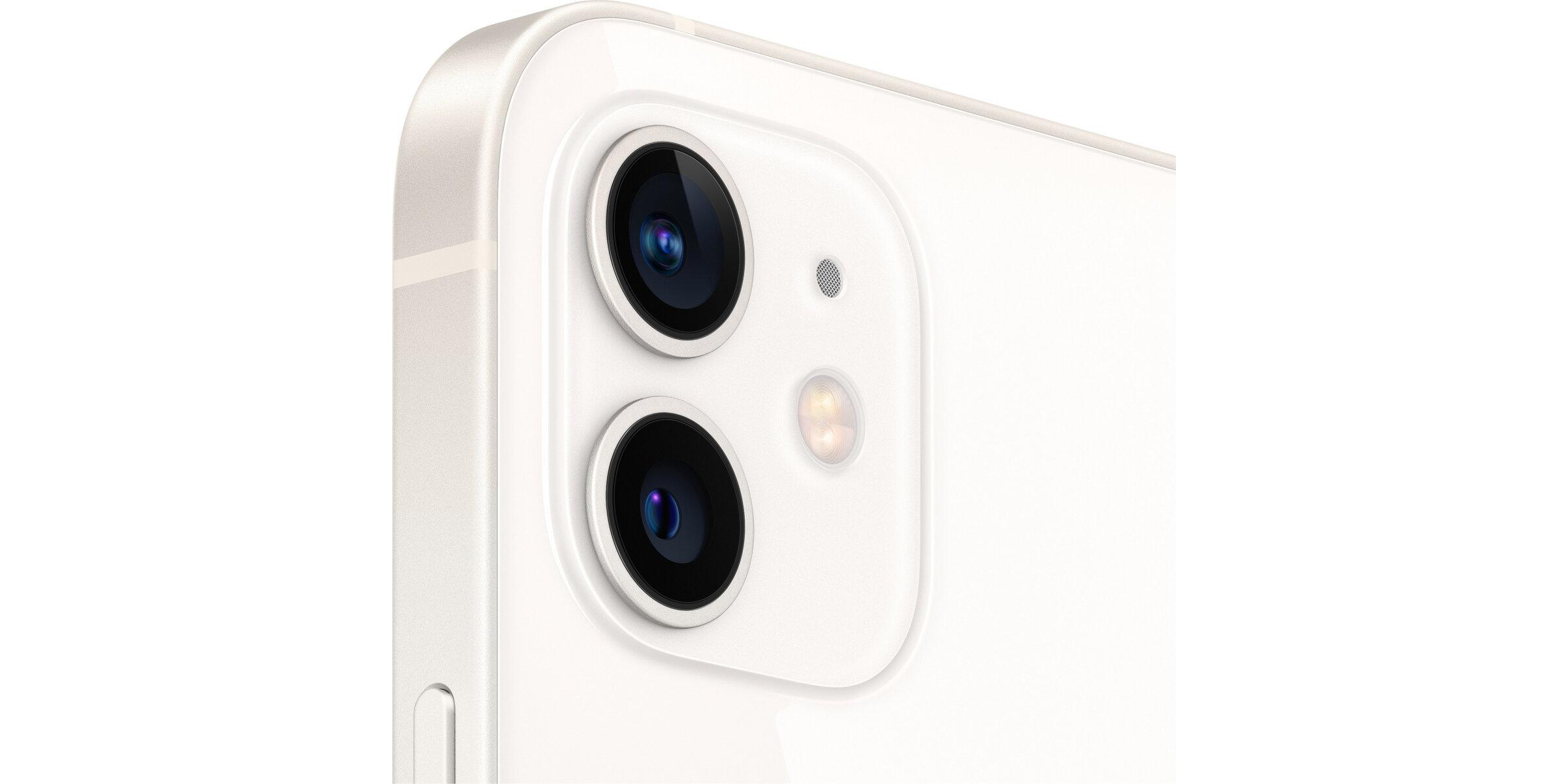 Doppelkamera eines weißen Smartphones mit LED-Blitz in Nahaufnahme – modernes Handy-Design mit Dual-Lens-Kamera.